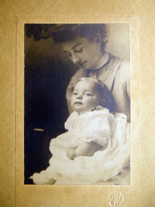 Circa 1910 Cabinet Card Photograph of Woman and Child from the Studio of Paul R. Morrison, Catskill, N.Y.